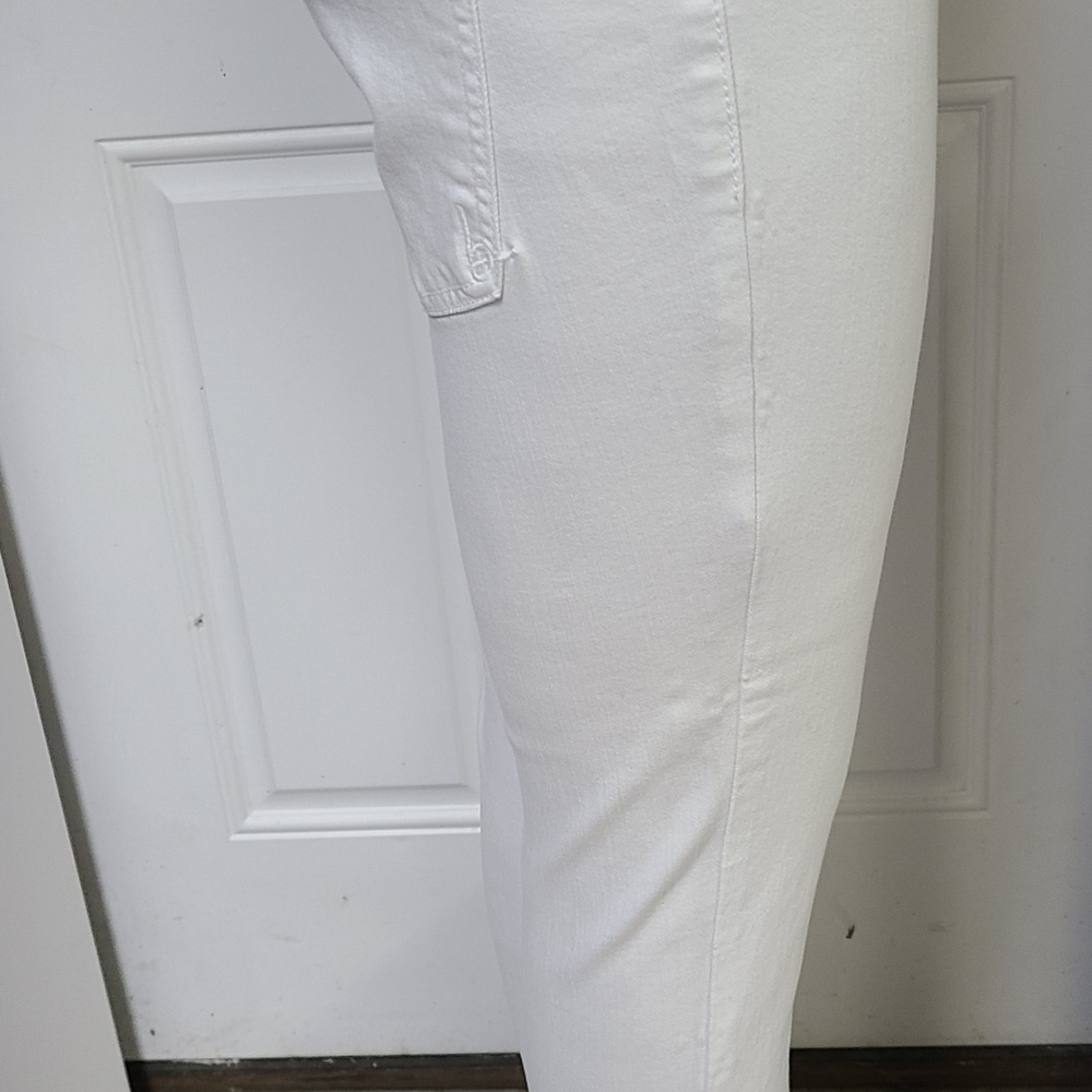 Jeans - Picture 4 of 4